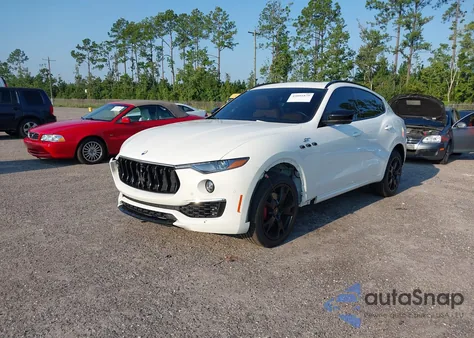 2022 Maserati Levante Gt из США, поврежденный, VIN ZN661XUAXNX394784